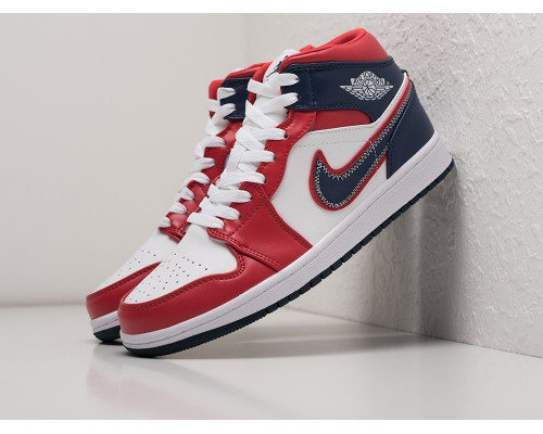 Кроссовки Nike Air Jordan 1 Mid