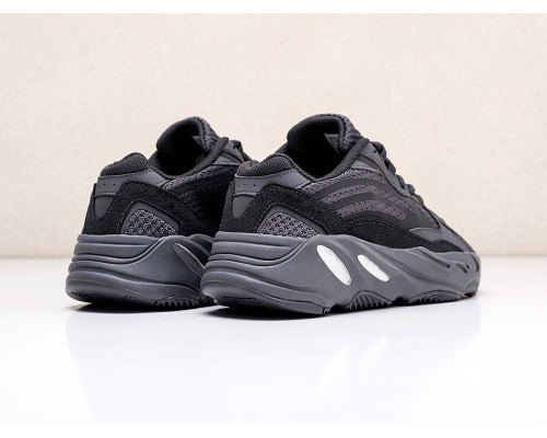 Кроссовки Adidas Yeezy Boost 700 v2