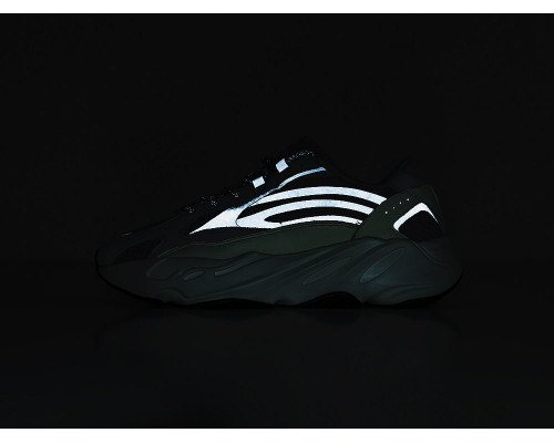 Кроссовки Adidas Yeezy Boost 700 v2