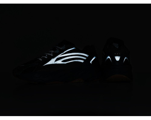 Кроссовки Adidas Yeezy Boost 700 v2