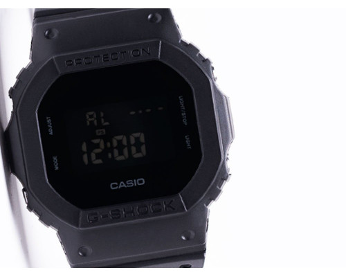 Часы Casio G-shock DW-5600BB