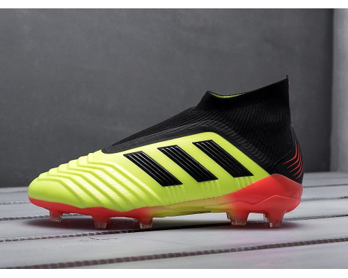 Футбольная обувь Adidas Predator 18+ FG